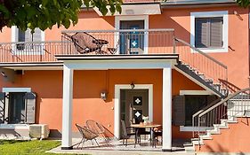 Casa Delicosta- 2 Flat Country House With Garden, 15 Min From Trikala